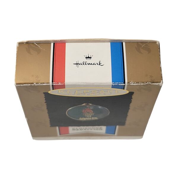 Hallmark 1996 Atlanta Olympics Cloisonné Medallion Ornament in Box - Picture 7 of 8